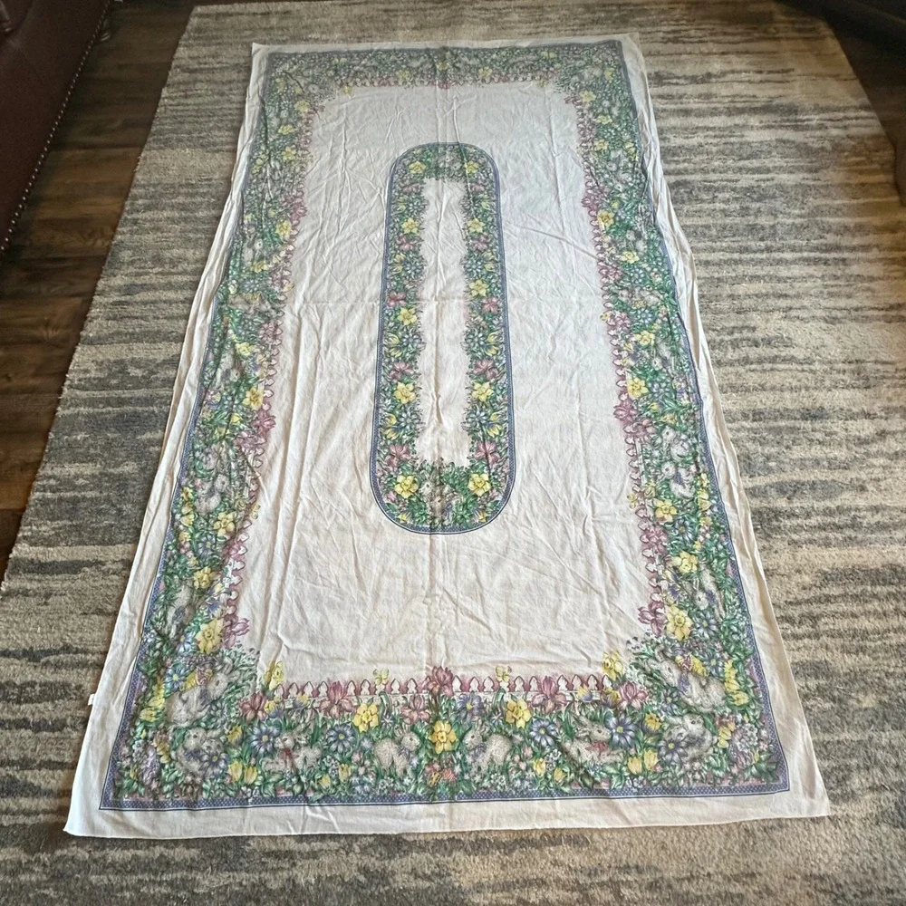 Vintage Easter Bunny Floral Tablecloth Rectangular Spring Garden White 95x56